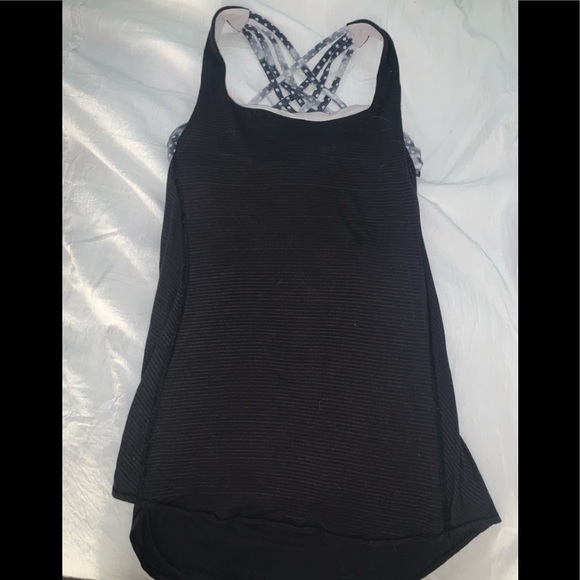 Lululemon Wild criss cross tank top.   Size 8 - Picture 1 of 6